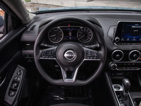 Used 2024 Nissan Sentra SV image 12