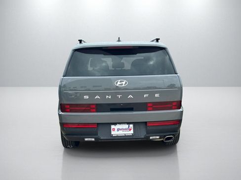 Used 2025 Hyundai Santa Fe SEL FWD image 6