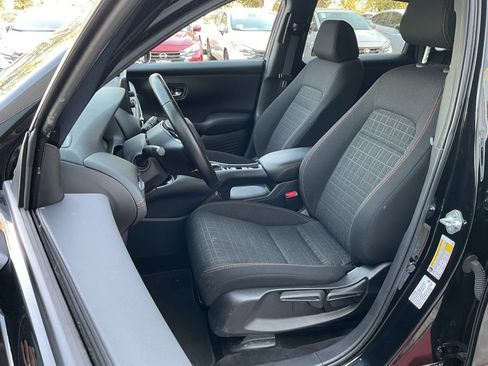 Used 2025 Honda HR-V Sport image 14