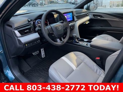 Used 2026 Toyota Camry SE w/ Convenience Package image 6