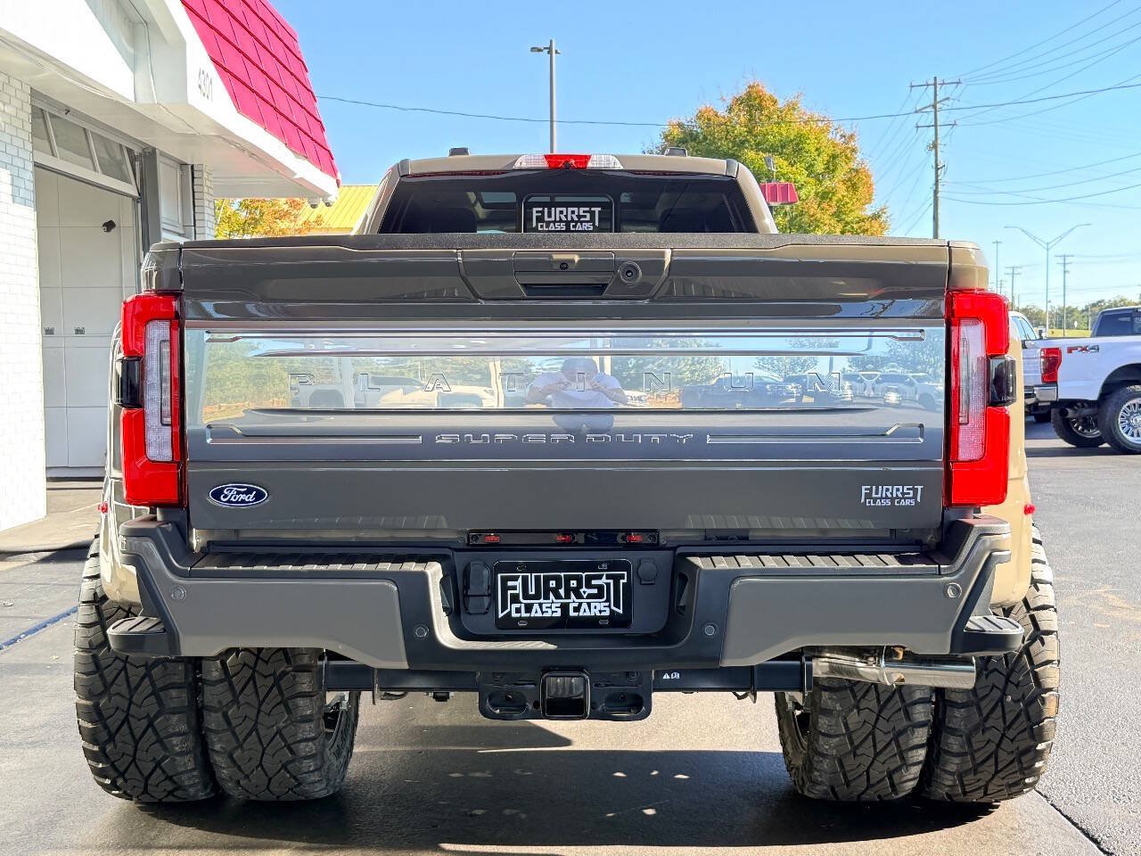 Used 2027 Ford F450 Platinum w/ Platinum Plus Package AWD/4WD image 3