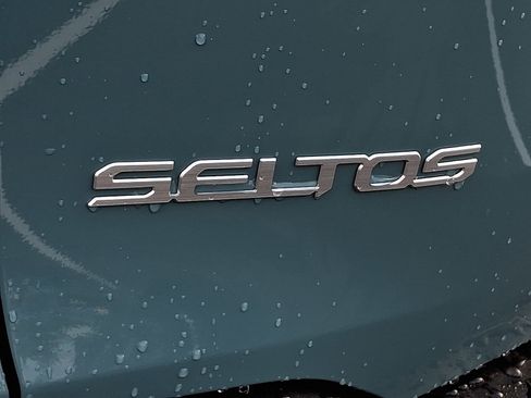 New 2026 Kia Seltos SX image 14