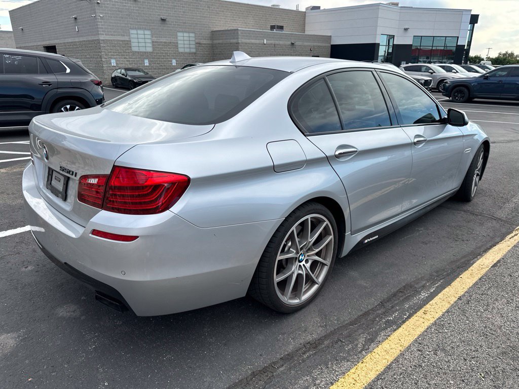 Used 2016 BMW 550i xDrive Sedan AWD/4WD image 5