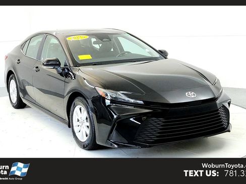 Used 2025 Toyota Camry LE FWD image 1