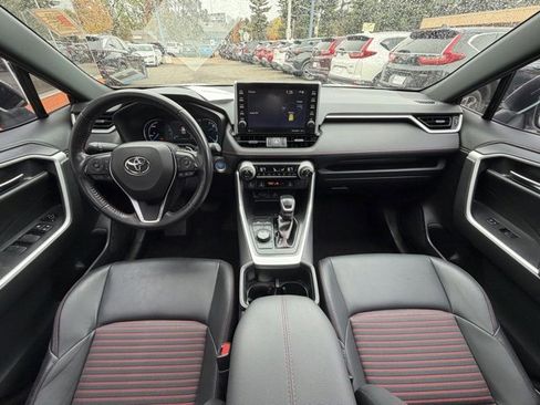 Used 2022 Toyota RAV4 XSE w/ Weather Package image 13
