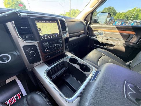 Used 2018 RAM 2500 Laramie AWD/4WD image 36