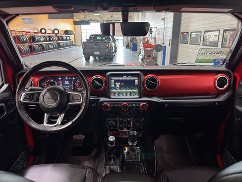 Used 2018 Jeep Wrangler Unlimited Rubicon image 15
