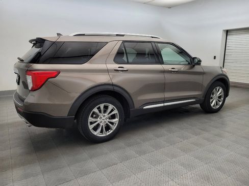 Used 2021 Ford Explorer Limited w/ Equipment Group 301A AWD/4WD image 10