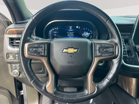 Used 2022 Chevrolet Suburban High Country AWD/4WD image 15