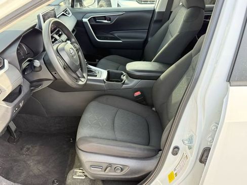 Used 2024 Toyota RAV4 XLE image 17