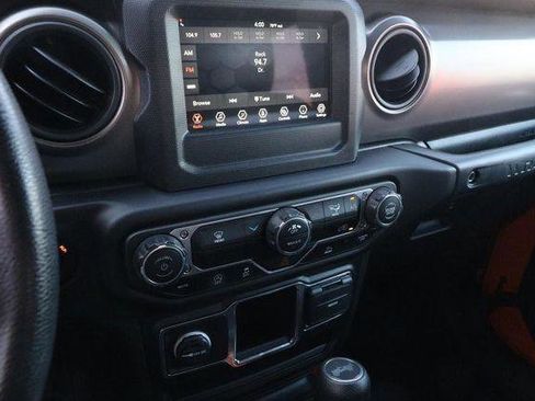 Used 2023 Jeep Wrangler Sport image 15