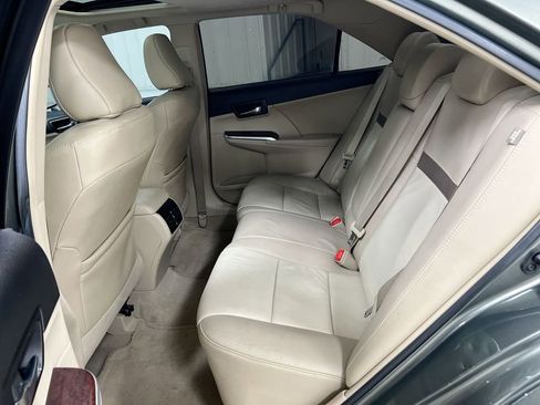 Used 2012 Toyota Camry XLE FWD image 23