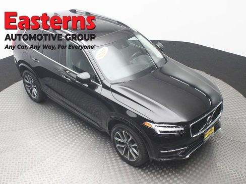 Used 2016 Volvo XC90 T6 Momentum w/ Momentum Plus Package AWD/4WD image 3