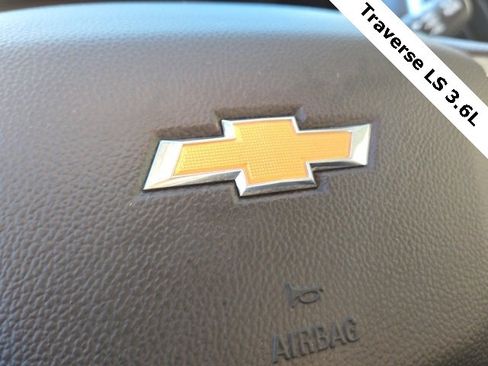 Used 2020 Chevrolet Traverse LS image 28