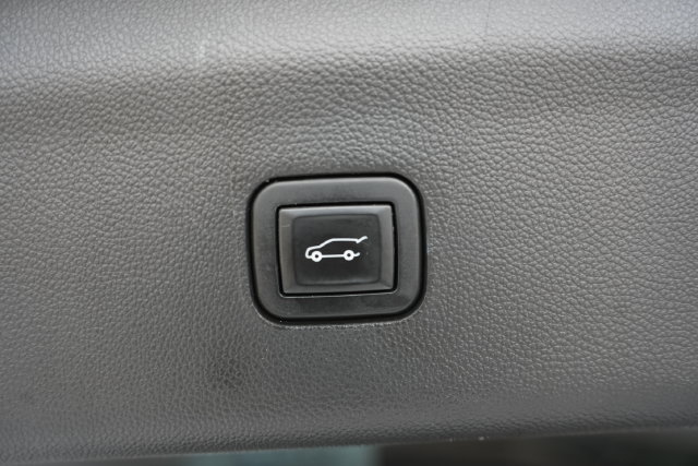 Used 2021 Buick Enclave Premium w/ Sun and Sites Package AWD/4WD image 13