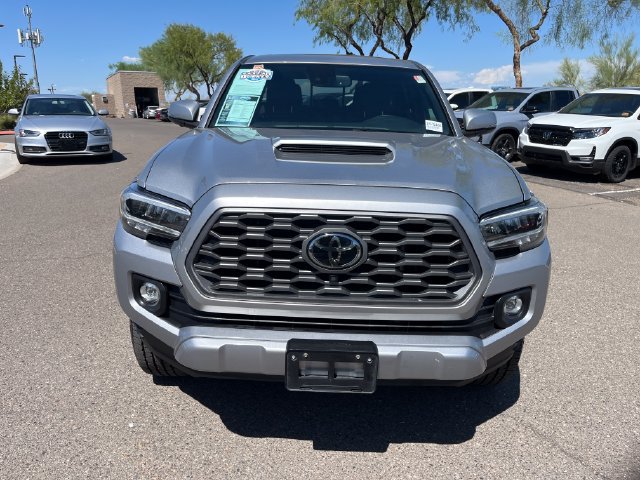 Used 2021 Toyota Tacoma TRD Sport w/ TRD Premium Sport Package AWD/4WD image 19