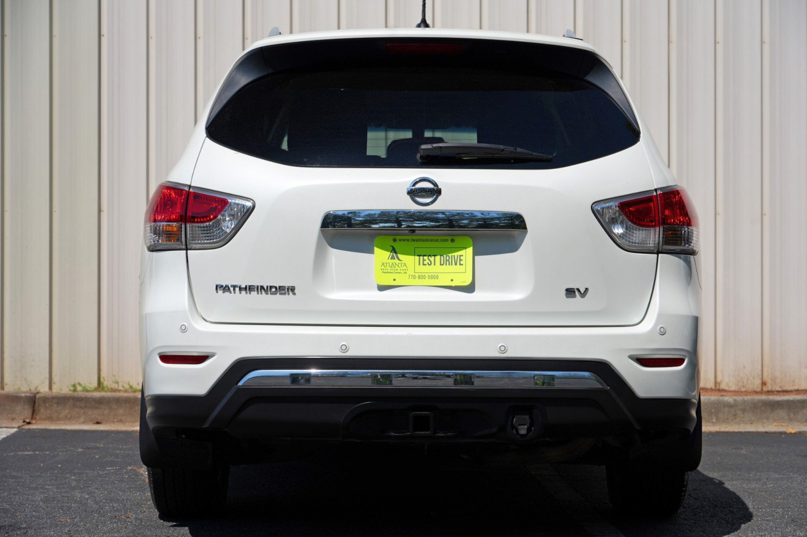 Used 2015 Nissan Pathfinder SV w/ Trailer Tow Package FWD image 10