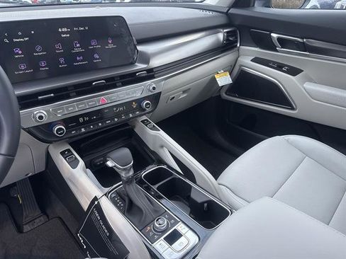 New 2025 Kia Telluride S image 13