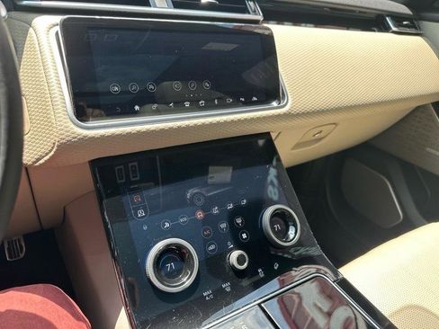 Used 2018 Land Rover Range Rover Velar R-Dynamic SE AWD/4WD image 16