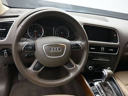 Used 2017 Audi Q5 2.0T Premium Plus w/ Technology Package AWD/4WD image 15