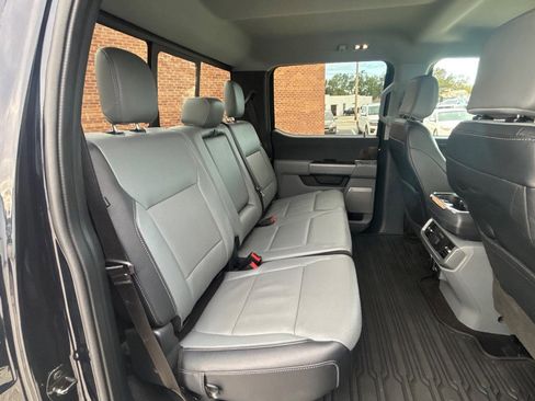 Certified 2022 Ford F150 Lariat w/ Equipment Group 502A High image 25