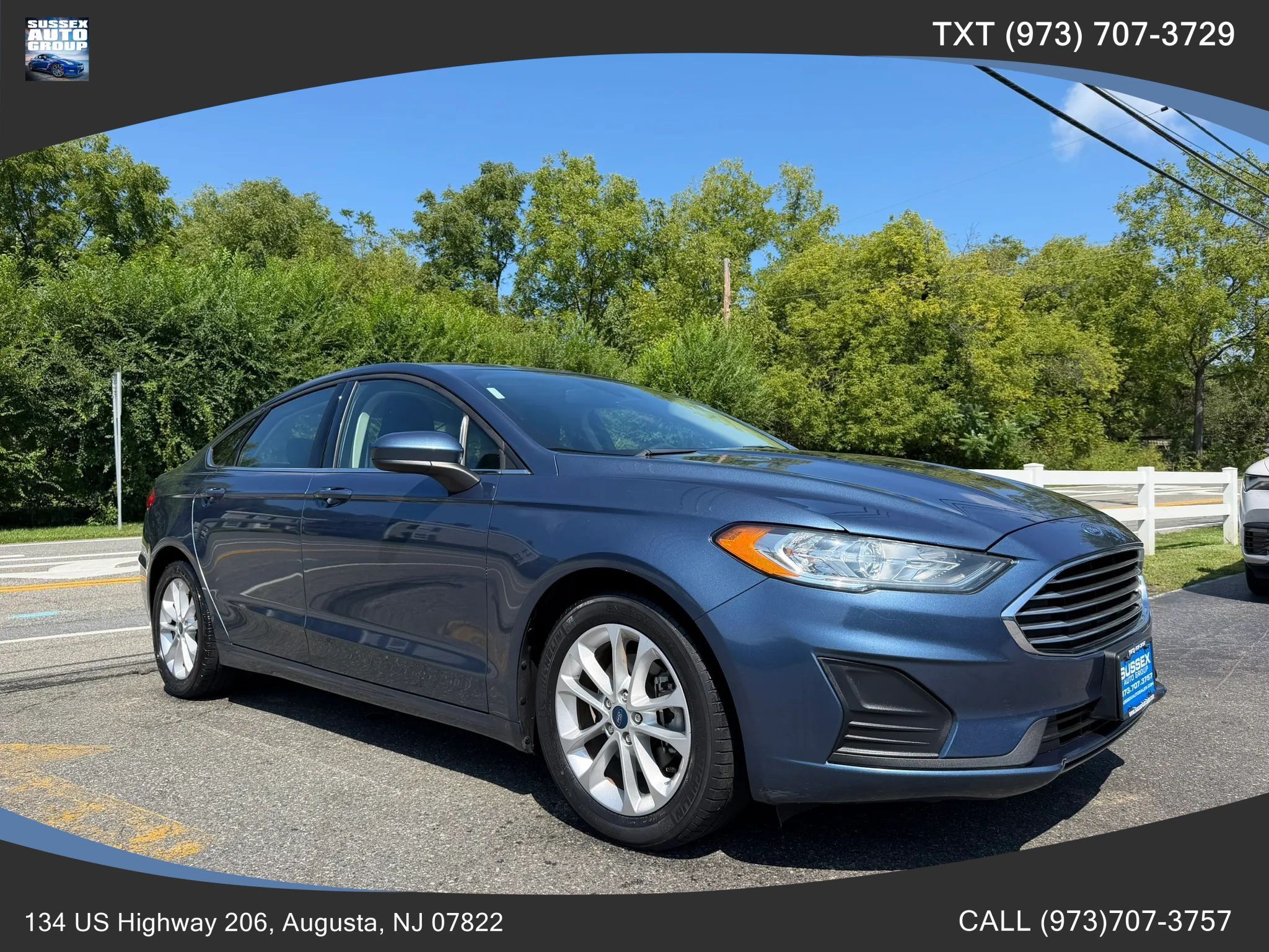 Used 2019 Ford Fusion SE FWD image 1