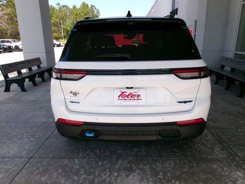 Used 2022 Jeep Grand Cherokee Trailhawk w/ Advanced Protech Group II AWD/4WD image 20