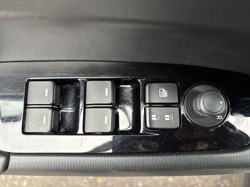 Used 2024 MAZDA CX-5 AWD 2.5 S w/ Select Package image 17