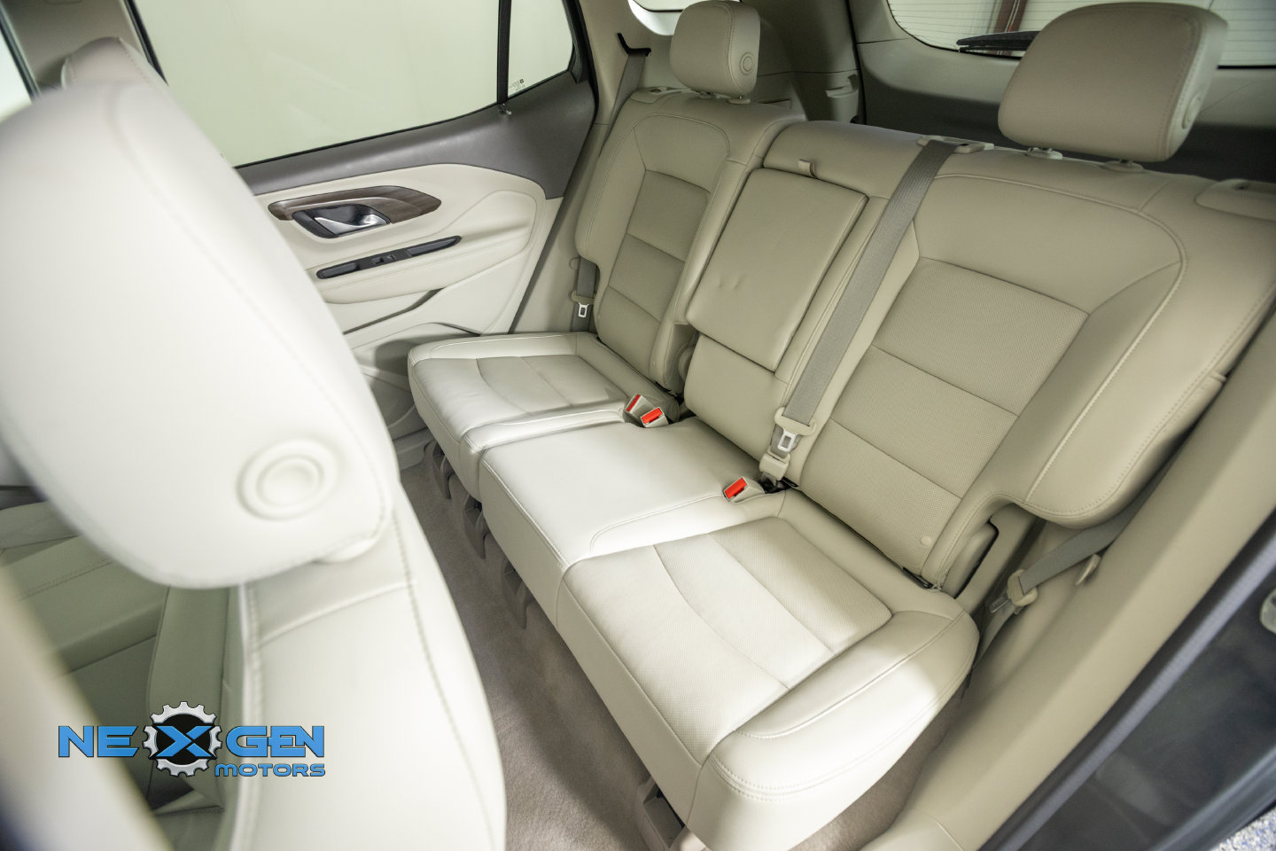 Used 2018 GMC Terrain Denali w/ Advanced Safety Package FWD image 33