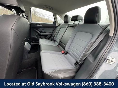 Certified 2025 Volkswagen Jetta SE image 11