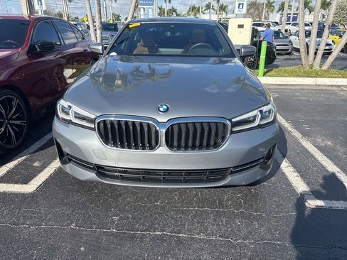 Used 2023 BMW 530i w/ Premium Package image 7