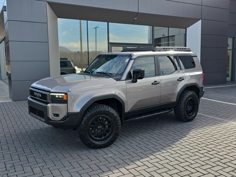 Used 2026 Toyota Land Cruiser image 1