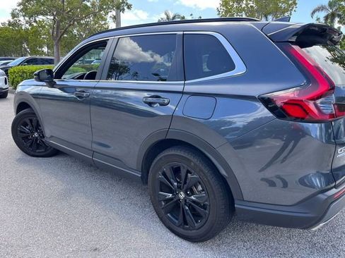 Used 2024 Honda CR-V Sport Touring image 4