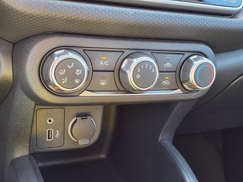 Certified 2025 Nissan Kicks Play S FWD image 6