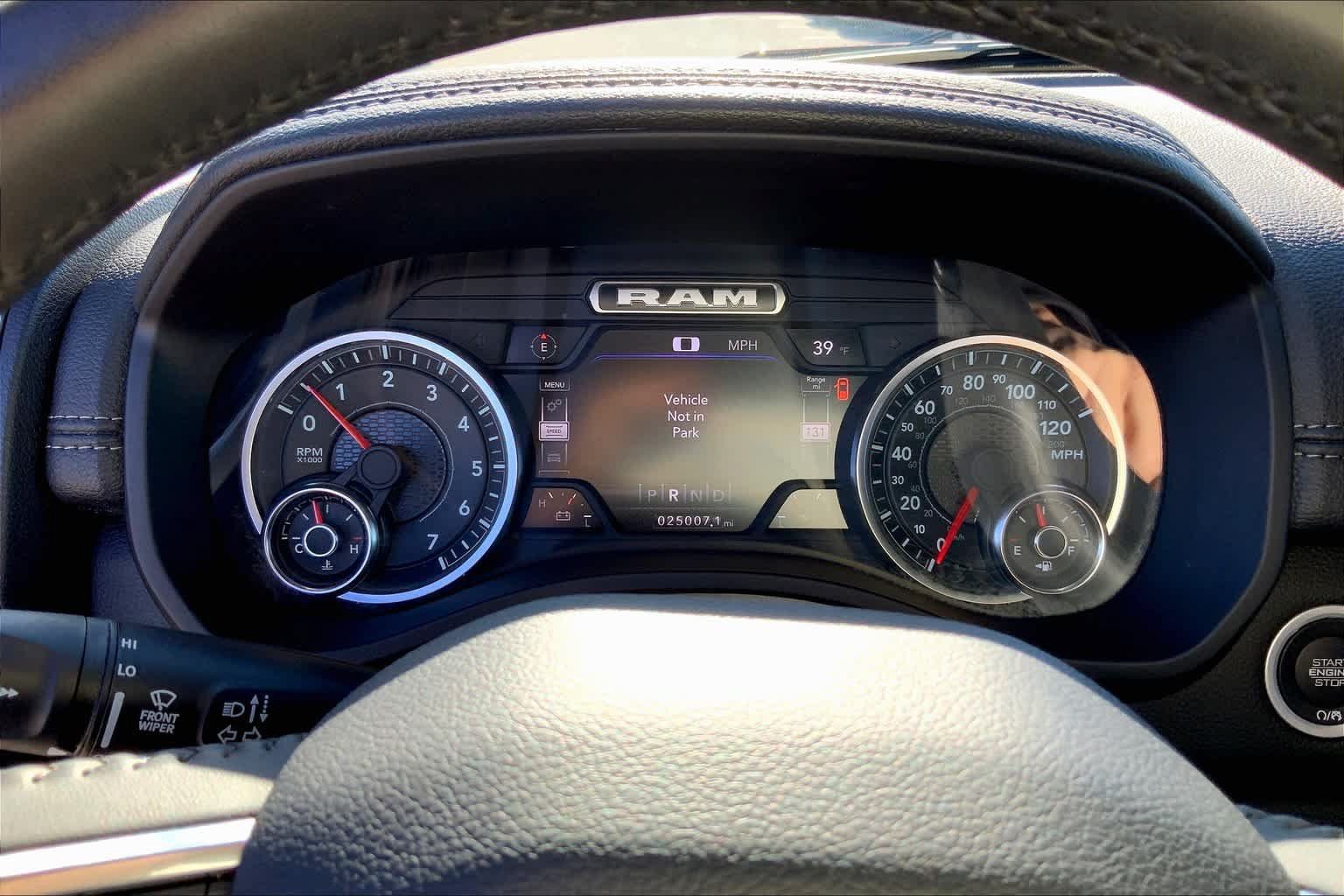 Used 2024 RAM 1500 Laramie RWD image 24