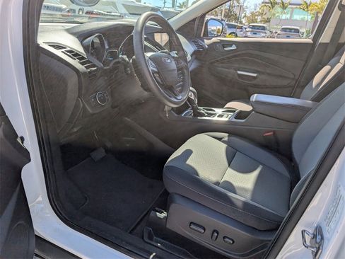 Used 2018 Ford Escape SE w/ Ford Safe & Smart Package image 11