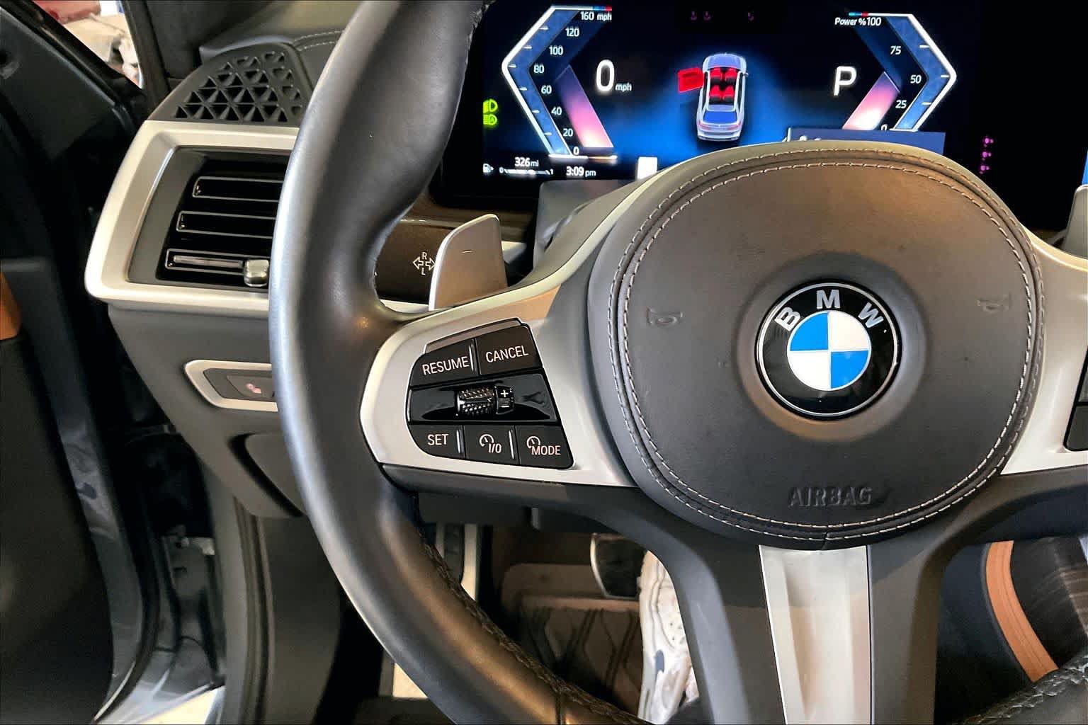 Used 2024 BMW X7 xDrive40i w/ M Sport Package AWD/4WD image 22