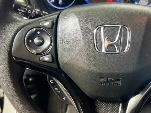 Used 2018 Honda HR-V EX image 18
