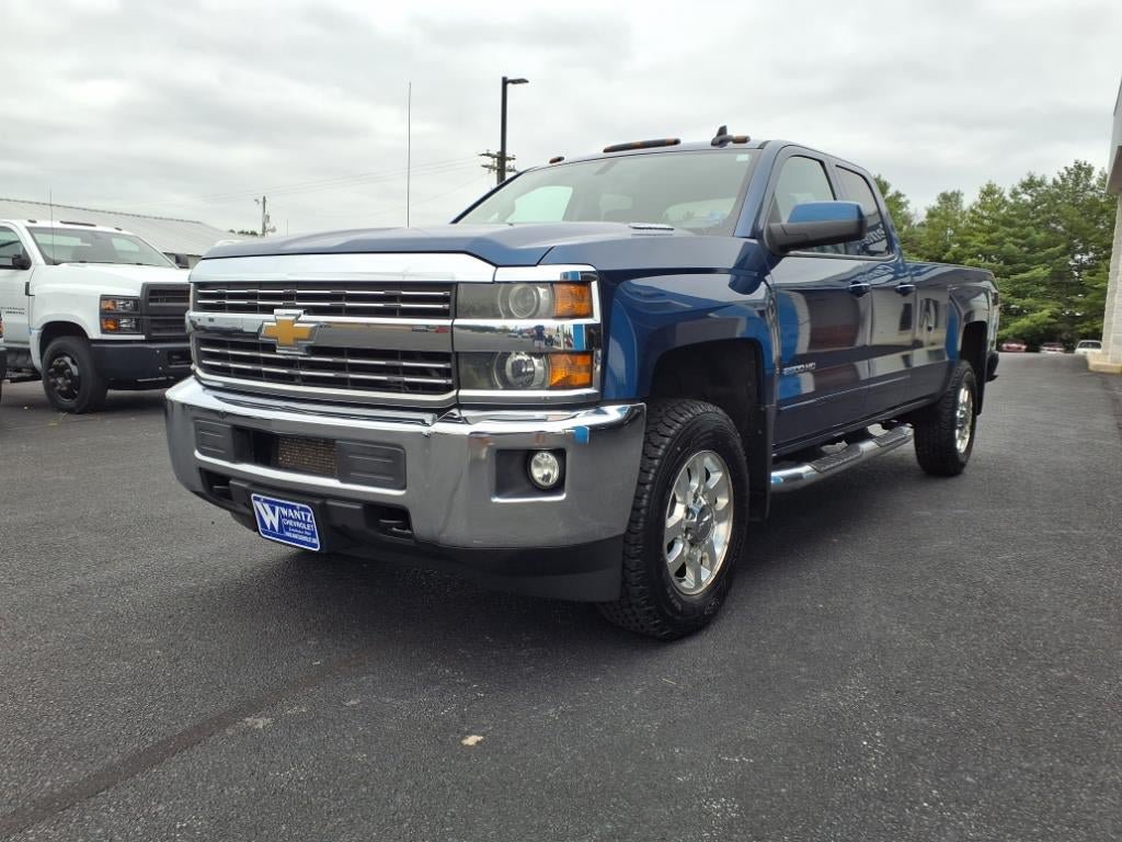 Used 2015 Chevrolet Silverado 2500 LT w/ LT Convenience Package AWD/4WD image 4