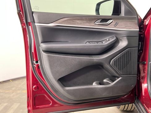 New 2025 Jeep Grand Cherokee Limited image 20