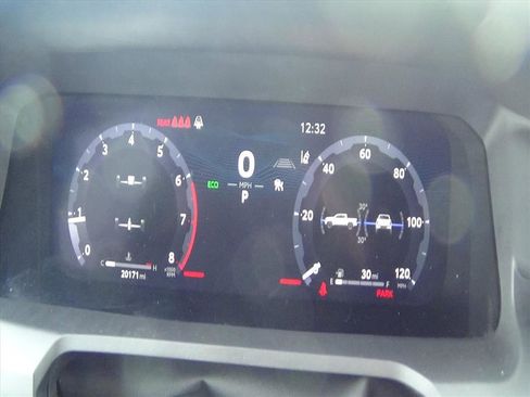 Used 2025 Toyota Tacoma TRD Off-Road image 23