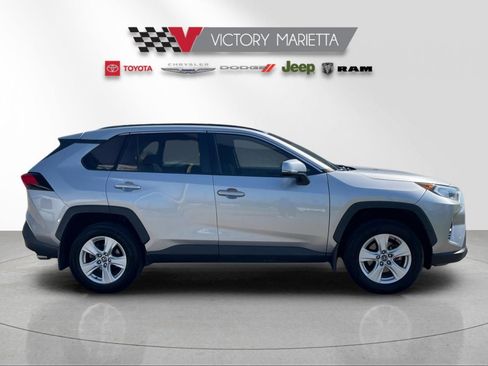Used 2021 Toyota RAV4 XLE AWD/4WD image 6