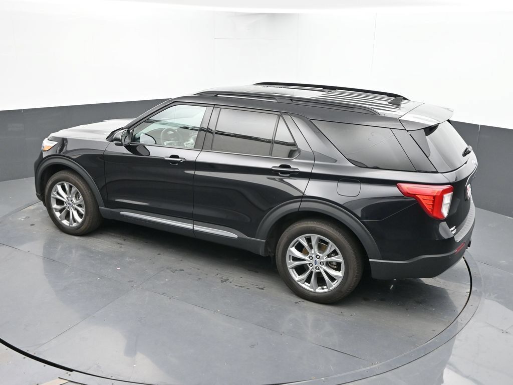 Used 2024 Ford Explorer XLT w/ Equipment Group 202A AWD/4WD image 45