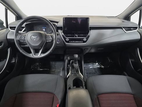 Certified 2024 Toyota Corolla SE FWD image 9