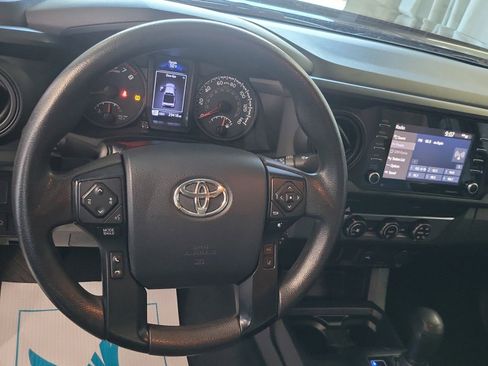Used 2020 Toyota Tacoma SR w/ SR Convenience Package RWD image 10