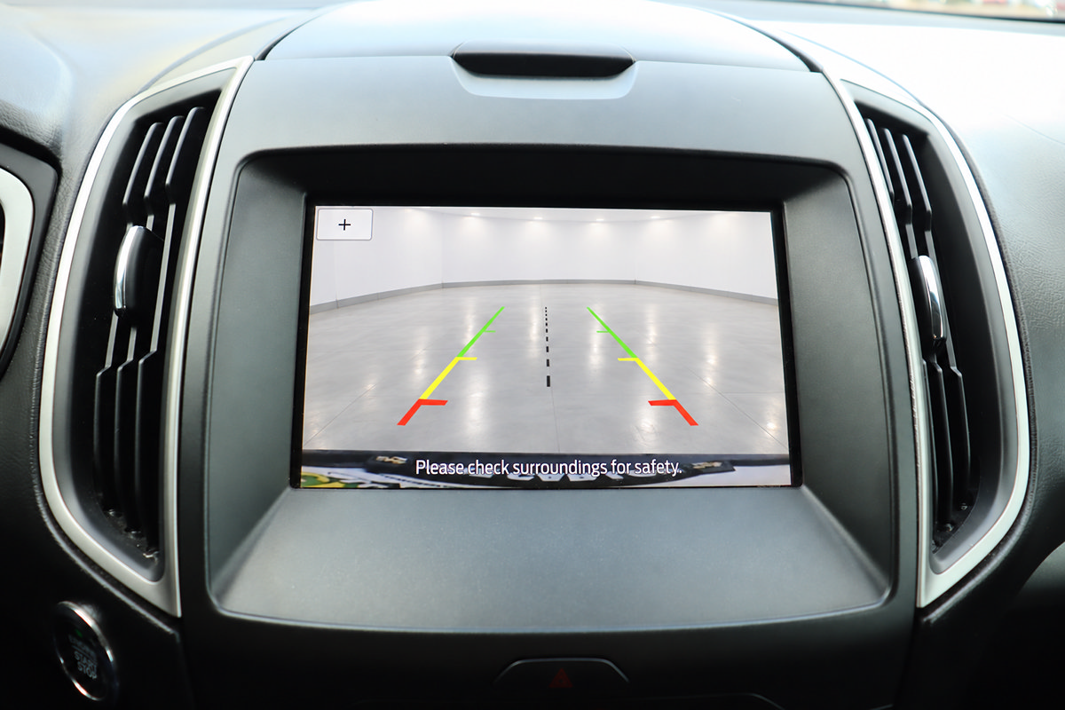 Used 2019 Ford Edge SEL w/ Equipment Group 201A FWD image 36