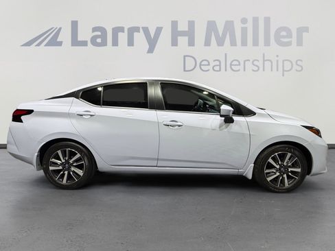 Certified 2025 Nissan Versa SV w/ Trunk Package FWD image 6