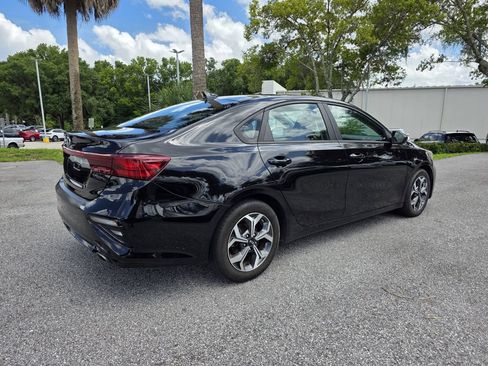 Used 2021 Kia Forte LXS FWD image 3