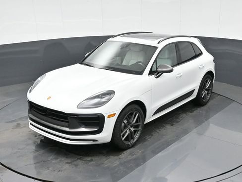 New 2026 Porsche Macan Turbo image 26