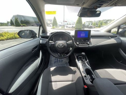 Used 2024 Toyota Corolla LE FWD image 20